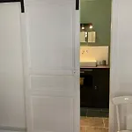 La Luciole Apartman *