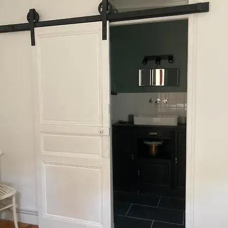 La Luciole Apartment