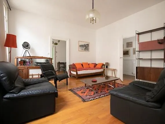 La Luciole アパート ペリグー